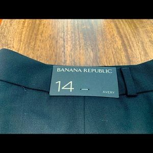 Banana Republic Avery light wool capri pants, new with tags